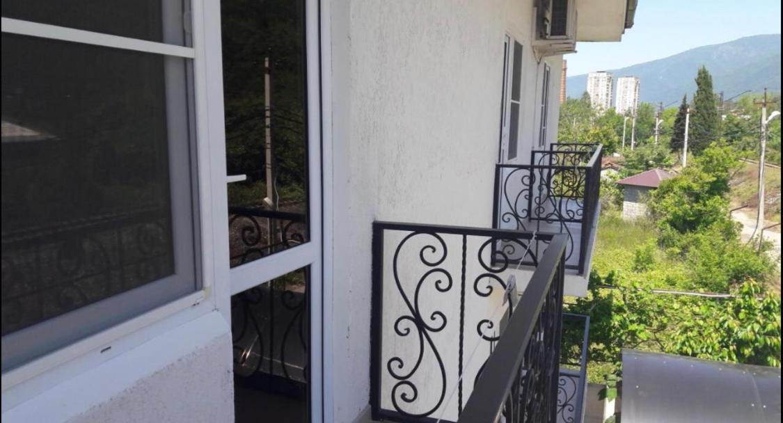 Mini-hotel Yanson 2 Gagra Exterior foto